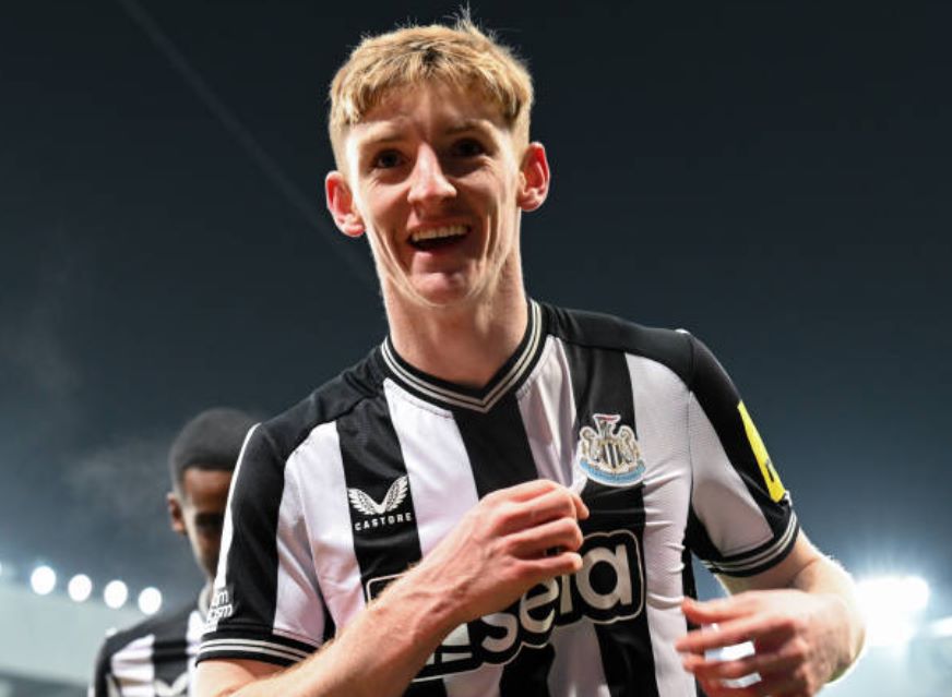 Newcastle muốn gia hạn hợp đồng với Gordon.